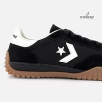 Converse Run Star Trainer in the popular "Black, Egret & Gum" colorway_img_4