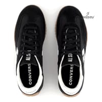 Converse Run Star Trainer in the popular "Black, Egret & Gum" colorway_img_5