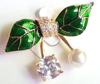 Pearls Rhinestone Enamel Brooch_img_1
