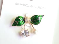 Pearls Rhinestone Enamel Brooch_img_0