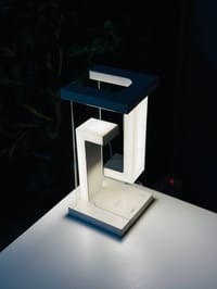 Anti-Gravity LED Desk Lamp with Wireless Charger_img_3