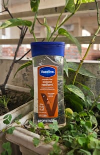 Vaseline intensive care cocoa radiant body oil_img_0