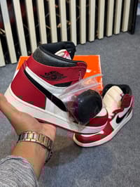 Jordan 1 Retro High OG Chicago Lost and Found (1:1)_img_2