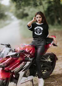 VE Gear “ROYAL VIBE” Black and white Oversized T-shirt_img_4