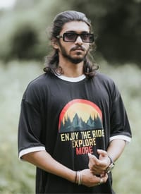 VE Gear “EXPLORE MORE” Black and white Oversized T-shirt_img_4