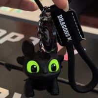 Toothless Light-Up Night Fury Keychain_img_5