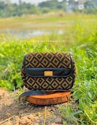 কুষ্টিয়ার হস্তশিল্পের লেডিস্ ব্যাগ_img_0