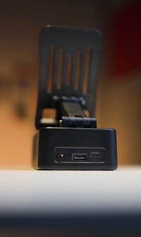 3 in 1 Bluetooth Speaker Phone Stand with Power Bank_img_3