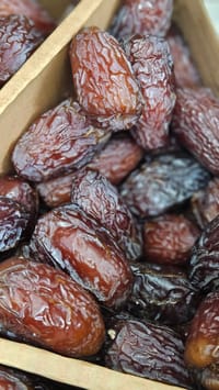 Medjul Super Jumbo Dates💁‍♀️-1kg_img_2