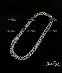 Trendy Iced Out Necklace Silver Color_img_0