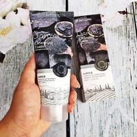 3W Clinic Charcoal Cleansing Foam_img_2