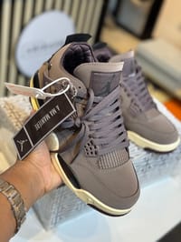 Jordan 4 Retro SP A Ma Maniére Violet Ore_img_2