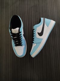 Sneakers Aj1 low sky un_img_0