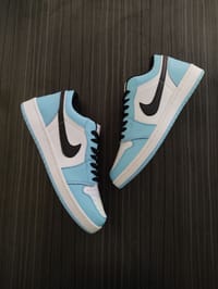 Sneakers Aj1 low sky un_img_2