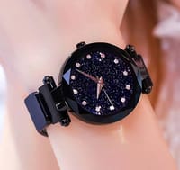 New fashionable magnet chain watches for women's_img_0