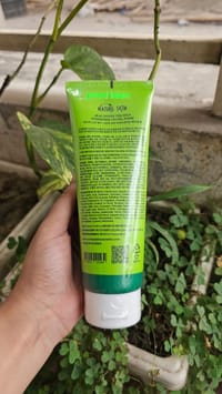 Nature Skin Jeju Green Tea Cica Hydrating Foam_img_1