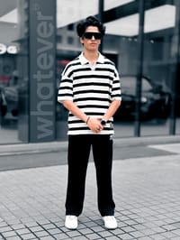 𝗨𝗻𝗶𝘃𝗲𝗿𝘀𝗶𝘁𝘆 𝗦𝘁𝗿𝗶𝗽𝗲 𝐏𝐎𝐋𝐎 𝐓-𝐒𝐡𝐢𝐫𝐭 White_img_5