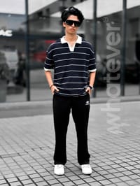 𝗨𝗻𝗶𝘃𝗲𝗿𝘀𝗶𝘁𝘆 𝗦𝘁𝗿𝗶𝗽𝗲 𝐏𝐎𝐋𝐎 𝐓-𝐒𝐡𝐢𝐫𝐭 Black_img_4