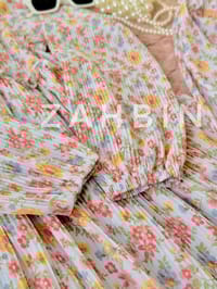 Beauty Blooming 💛_img_2