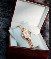 New Fashionable stainless analogue Handwatches for women's_img_3