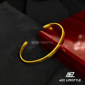 Classic Cuff Bracelet Golden Edition