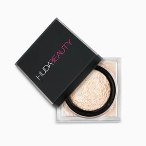 Huda Beauty – Easy Bake Loose Baking & Setting Powder