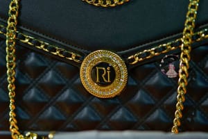 Ultra Premium Luxury Ladies Bag || Black Leather ||_img_1