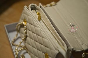 Ultra Premium Luxury Ladies Bag || White || Black Leather ||_img_2