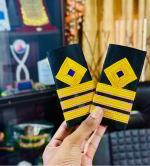 Second Engineer Epaulet_img_1