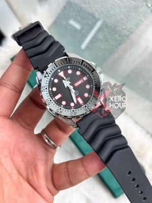 Seiko Sport 5 || Silicon Strap || Swift Movement || Black Red_img_4