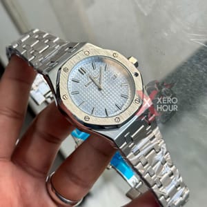 Audemars Piguet || Royal Oak || Single Tone || Skyy Blue Dial_img_3