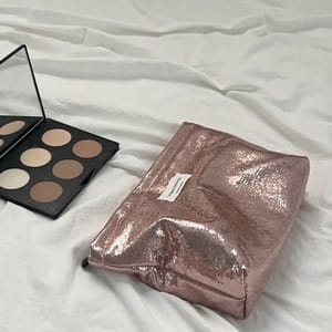 Makeup Bag Cosmetic Bag, Large Shiny Cosmetic Bag with Zipper, Waterproof Makeup Pouch Storage Cosmetic Pouch for Women, Glitter