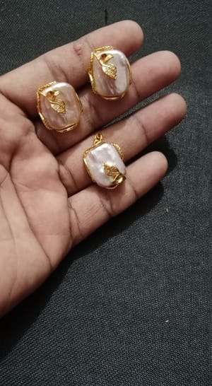 Mother Pearl Pendent set_img_2