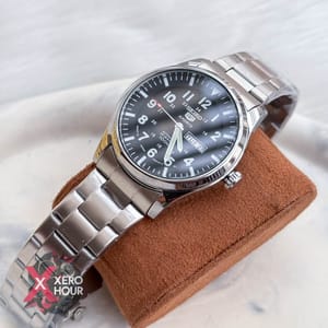 Seiko 5 Sport | Day-Date | Sweep Movement | Black_img_1