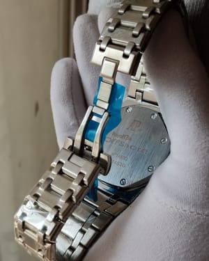 Ap Green Face Quartz Watch_img_2