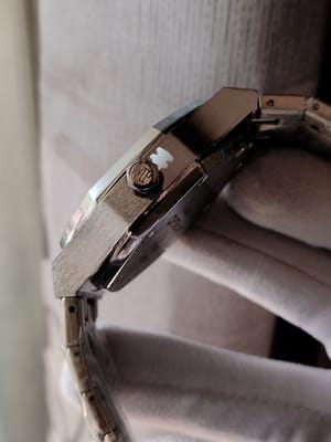 Ap Green Face Quartz Watch_img_3