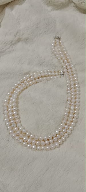 White Pearl 3 Layer Necklace_img_2