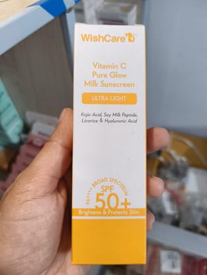 Wishcare 2% Vitamin C Pure Glow Milk Sunscreen | SPF 50 PA++++ 50g_img_1