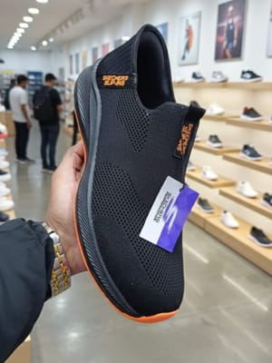SKECHERS SLIP-INS” 𝐒𝐧𝐞𝐚𝐤𝐞𝐫 (FIRE BLACK)_img_2