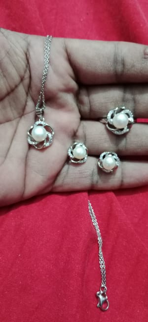 Pearl Pendent set_img_0