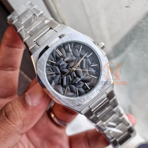 Hoursly Silver Graphic | Black Dial_img_3