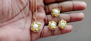Pearl Pendent set_img_0
