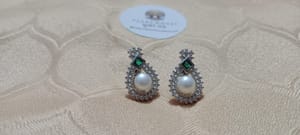 Exclusive Pearl Ear Ring._img_0