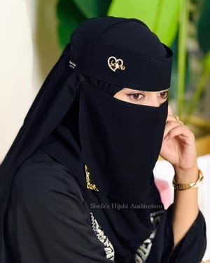 Love pendent Niqab