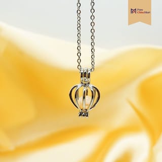 Necklaces & Pendants