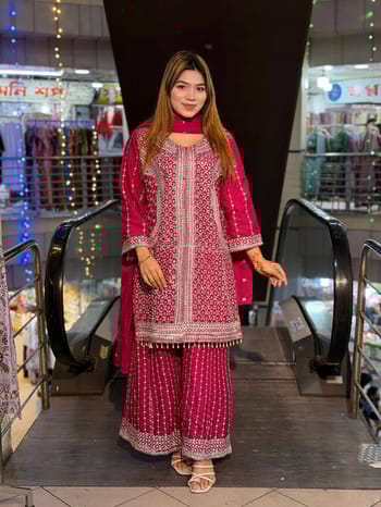 AFSANA: The Epitome of Regal Elegance 👑