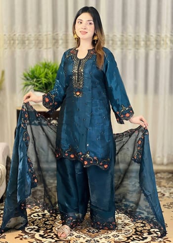 ✨ Noor e Nazakat – Farsi Royale Eid Collection💙🩷