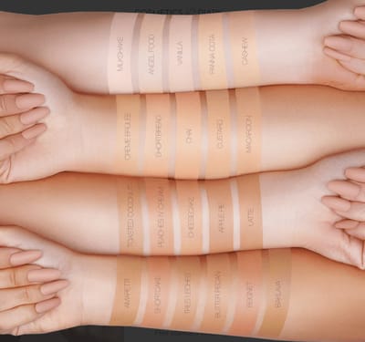 Huda Beauty #FauxFilter Luminous Matte Liquid Foundation - Cheesecake 250G - Image 4