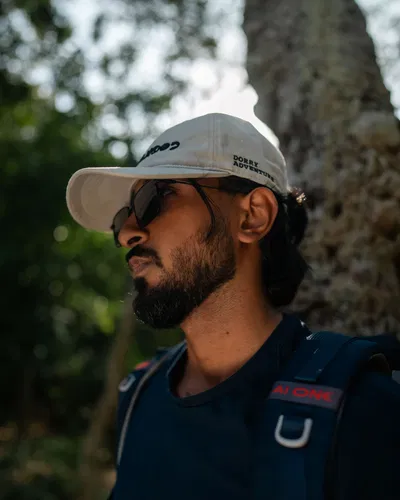 Travelhood Off-White Explorer Cap