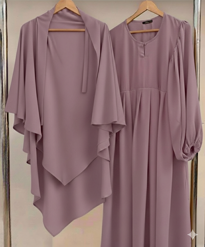 IRANI ABAYA NUDE